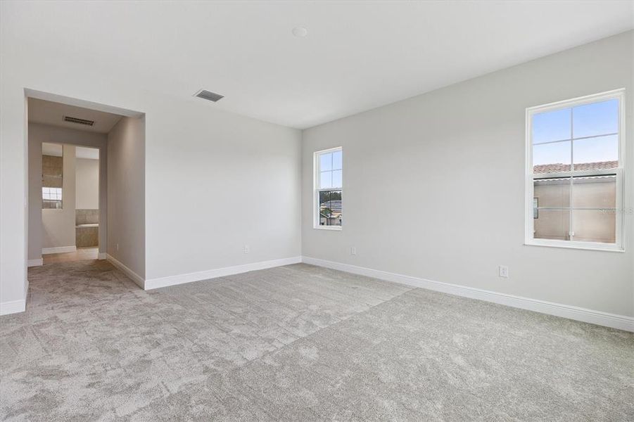 Spacious, unfurnished interior of a new home in Hawkstone, Lithia (Image 31).