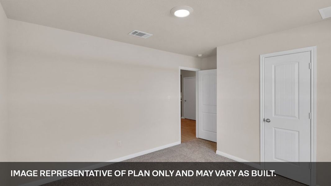 Spacious, unfurnished interior of a new home in Thunder Rock, Marble Falls (Image 11).