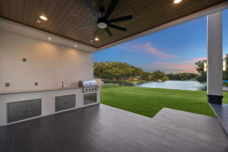 Exterior details and patio area of a home in , Sugar Land (Image 4).
