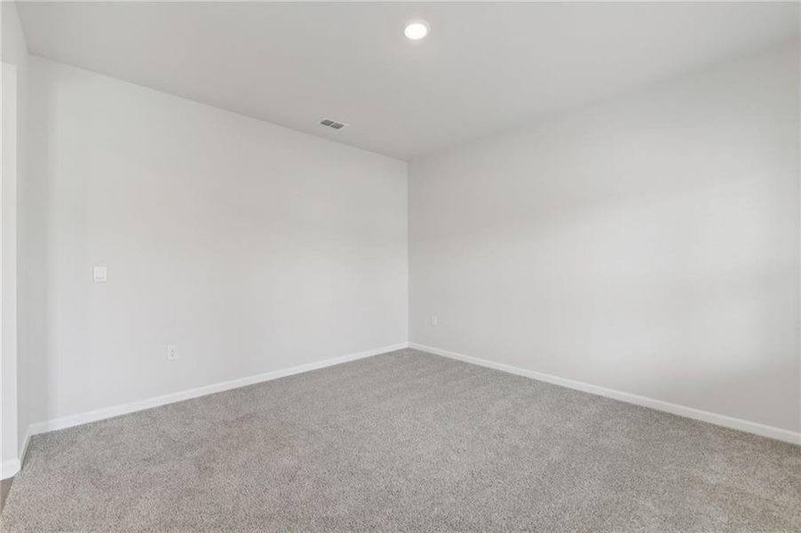 Spacious, unfurnished interior of a new home in Preserve at Mountain Creek, Pendergrass (Image 18).