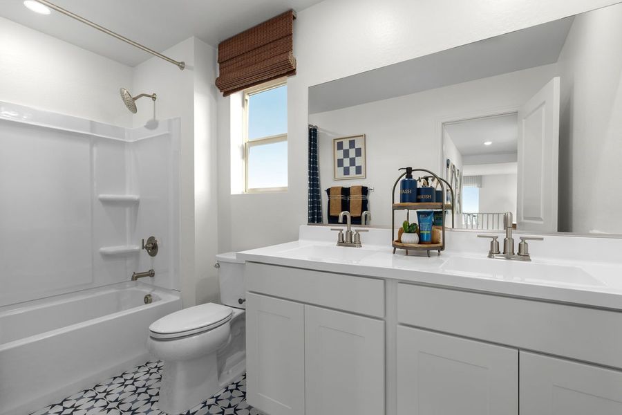 Dual-sink vanity at bath 2