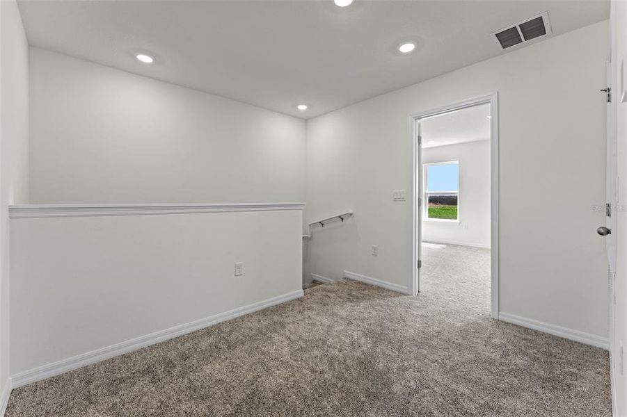 Spacious, unfurnished interior of a new home in , Apopka (Image 18).