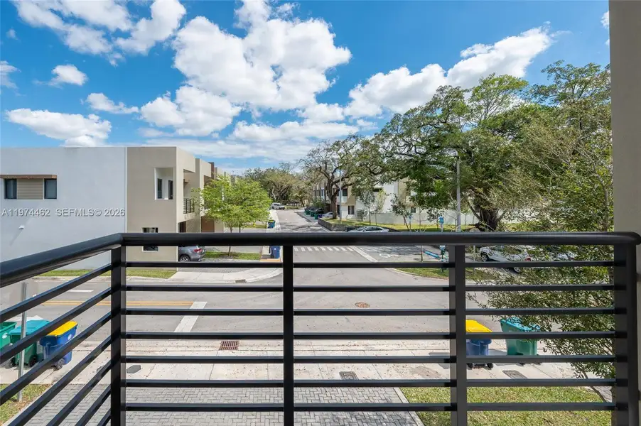 Exterior details and patio area of a home in , Dania Beach (Image 24).