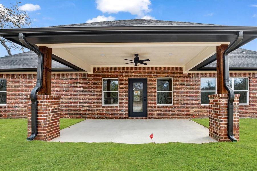 Exterior details and patio area of a home in , Millsap (Image 4).