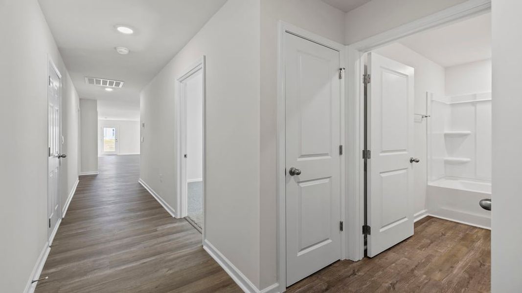 Spacious, unfurnished interior of a new home in Harper Ridge, Roebuck (Image 16).