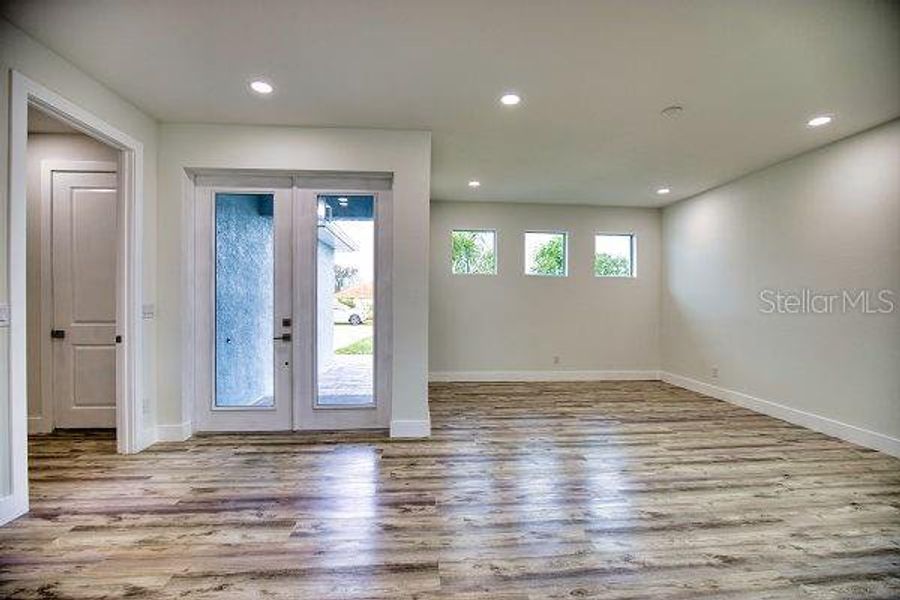 Spacious, unfurnished interior of a new home in , Punta Gorda (Image 20). Spacious, unfurnished interior of a new home in , Punta Gorda (Image 20).