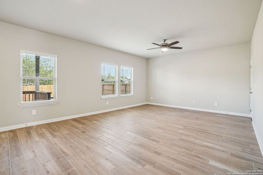 Spacious, unfurnished interior of a new home in Royal Crest, San Antonio (Image 45).