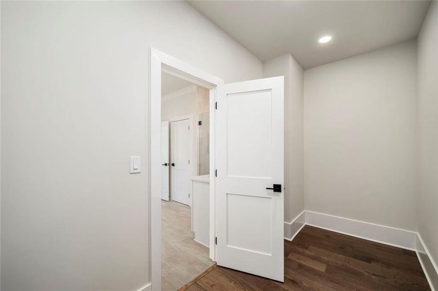Spacious, unfurnished interior of a new home in , Decatur (Image 105).