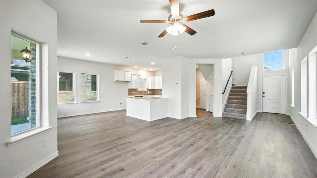 Spacious, unfurnished interior of a new home in The Woods at Lindsey Place, Anna (Image 27).