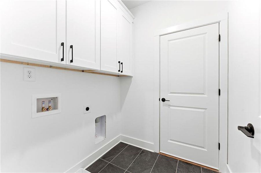 Spacious, unfurnished interior of a new home in , Watkinsville (Image 14). Spacious, unfurnished interior of a new home in , Watkinsville (Image 14).