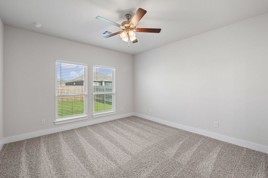 Spacious, unfurnished interior of a new home in North Point, Temple (Image 10).