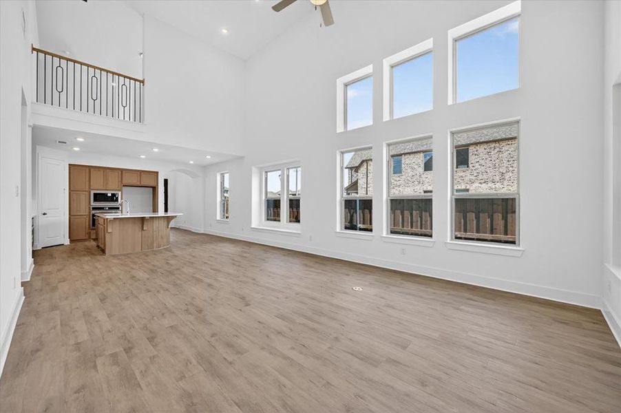 Spacious, unfurnished interior of a new home in Wellington, Haslet (Image 15).