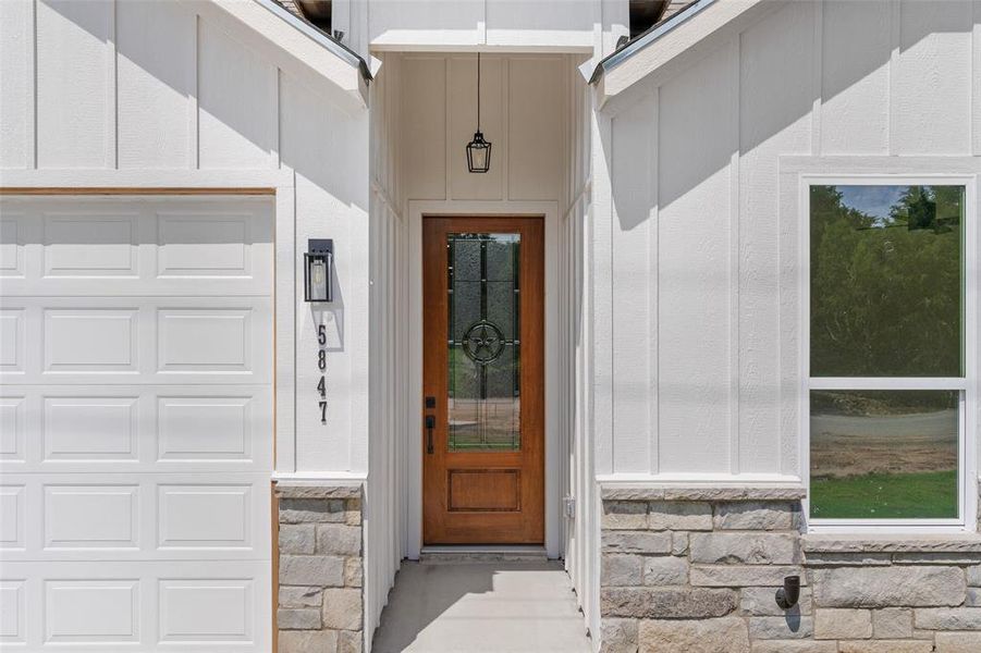 Spacious, unfurnished interior of a new home in , Granbury (Image 15).