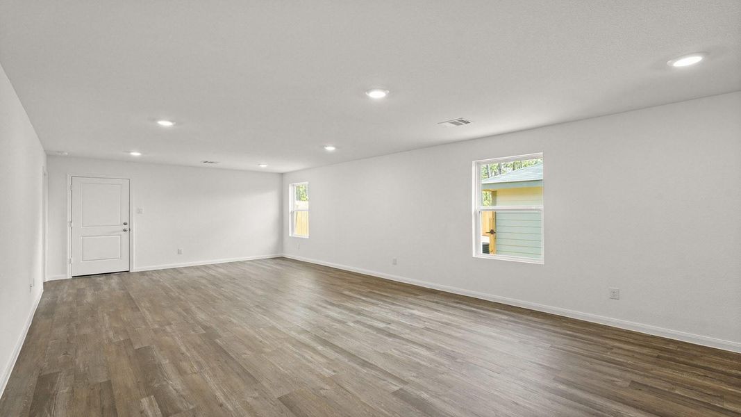 Spacious, unfurnished interior of a new home in McCrorey Trails, Conroe (Image 14). Spacious, unfurnished interior of a new home in McCrorey Trails, Conroe (Image 14).