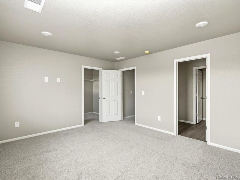 Spacious, unfurnished interior of a new home in York Station, Thornton (Image 21).