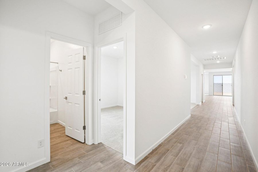 6-web-or-mls-W Pecan Wds-S1004-006