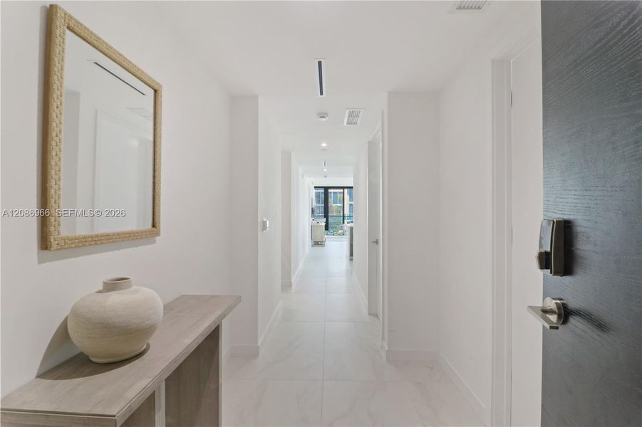 Furnished interior view inside a new home in Alana Bay Harbor Islands, Bal Harbour (Image 8).