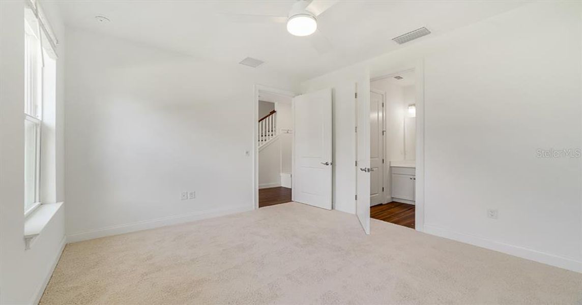 Spacious, unfurnished interior of a new home in Vdara, Orlando (Image 13). Spacious, unfurnished interior of a new home in Vdara, Orlando (Image 13).