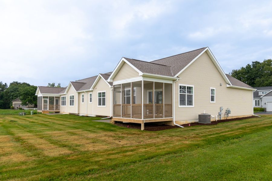 Representative exterior details of a home built from the The Esher Paired Ranch Condominium by Norfolk Homes in Mystic Ridge, Whitmore Lake (Image 4).