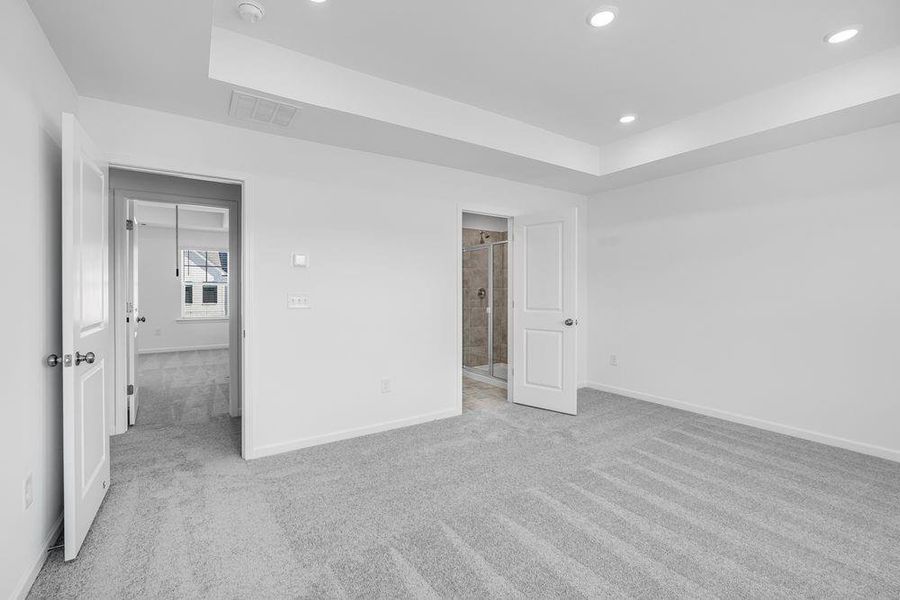 Spacious, unfurnished interior of a new home in Rosewood Farm, Lawrenceville (Image 33).