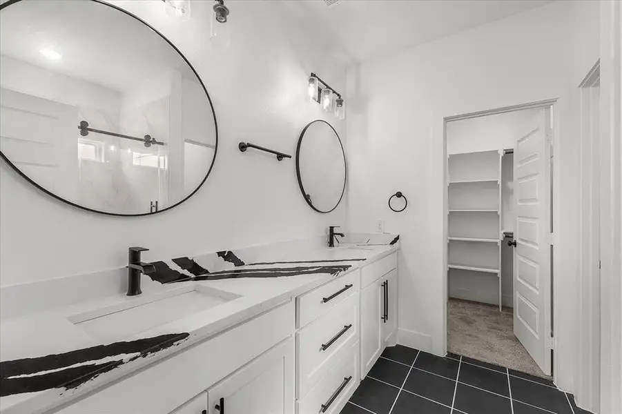 Furnished interior view inside a new home in , Grand Prairie (Image 3).