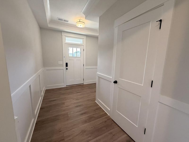 Spacious, unfurnished interior of a new home in Blythe Mill Townhomes, Waxhaw (Image 11).