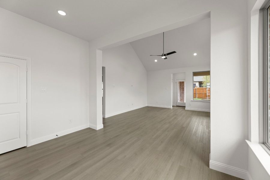 Representative unfurnished interior of a home built from the Stonegate by Pacesetter Homes in La Terra at Uptown Celina, Celina (Image 23).