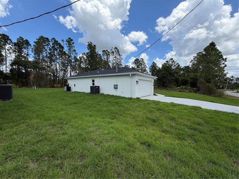 Exterior details and patio area of a home in , North Port (Image 26).