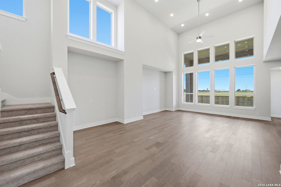 Spacious, unfurnished interior of a new home in Alsatian Oaks, Castroville (Image 22).