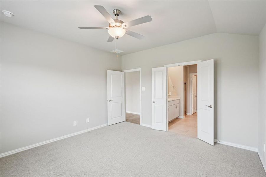 Photo is not of the actual home, but is an inspirational photo of builder’s model home and may depict options, furnishings, and/or decorator features that are not included. Photo is not of the actual home, but is an inspirational photo of builder’s model home and may depict options, furnishings, and/or decorator features that are not included.