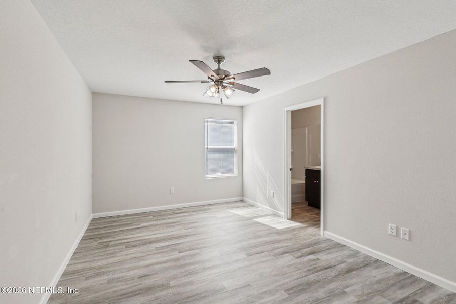 Spacious, unfurnished interior of a new home in , Jacksonville (Image 21).
