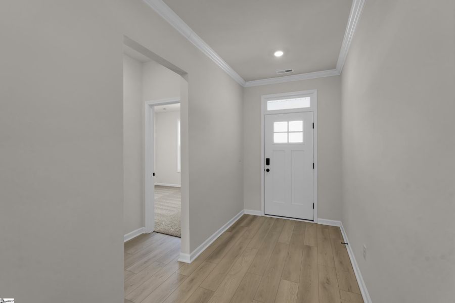 Spacious, unfurnished interior of a new home in Lynbrook, Boiling Springs (Image 15). Spacious, unfurnished interior of a new home in Lynbrook, Boiling Springs (Image 15).