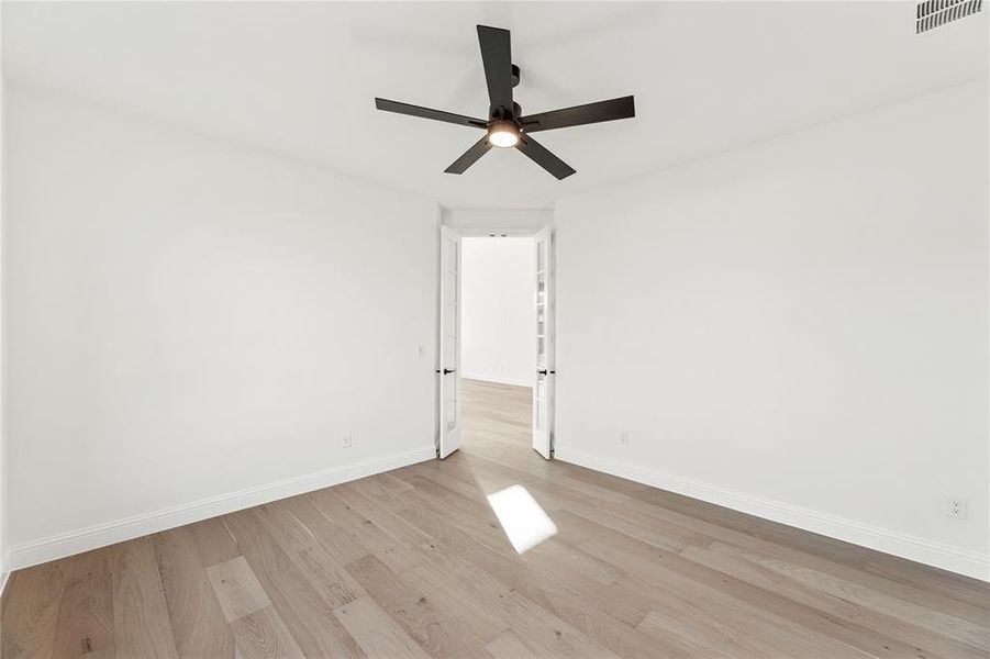 Spacious, unfurnished interior of a new home in Creekview Meadows, Pilot Point (Image 36).