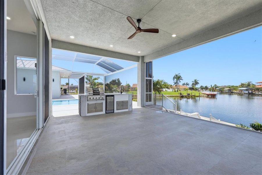 Exterior details and patio area of a home in , Port Charlotte (Image 27).