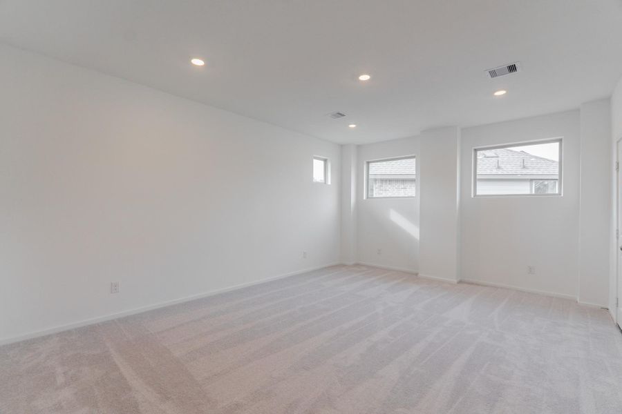 Spacious, unfurnished interior of a new home in The Highlands, Porter Heights (Image 31). Spacious, unfurnished interior of a new home in The Highlands, Porter Heights (Image 31).