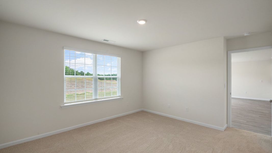 Spacious, unfurnished interior of a new home in Aspen Place, Thomasville (Image 19).