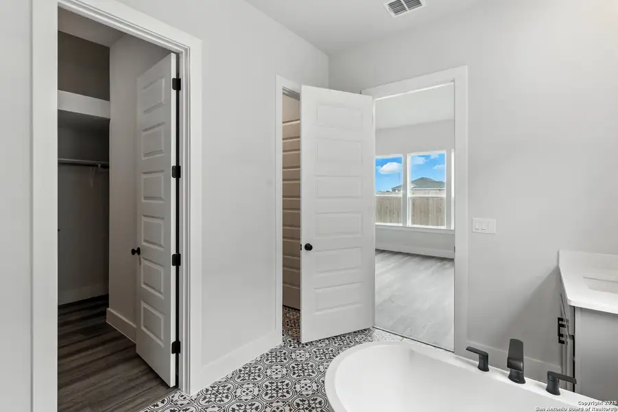 Image 25 of a home in Weltner Farms 60’s. Image 25 of a home in Weltner Farms 60’s.