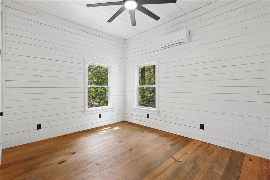 Spacious, unfurnished interior of a new home in , Sautee Nacoochee (Image 17). Spacious, unfurnished interior of a new home in , Sautee Nacoochee (Image 17).