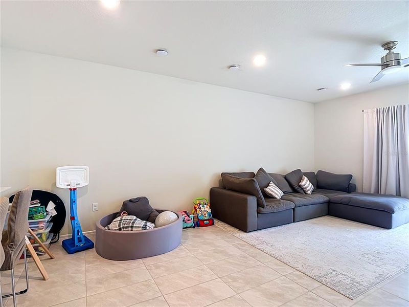Furnished interior view inside a new home in , Davenport (Image 13). Furnished interior view inside a new home in , Davenport (Image 13).