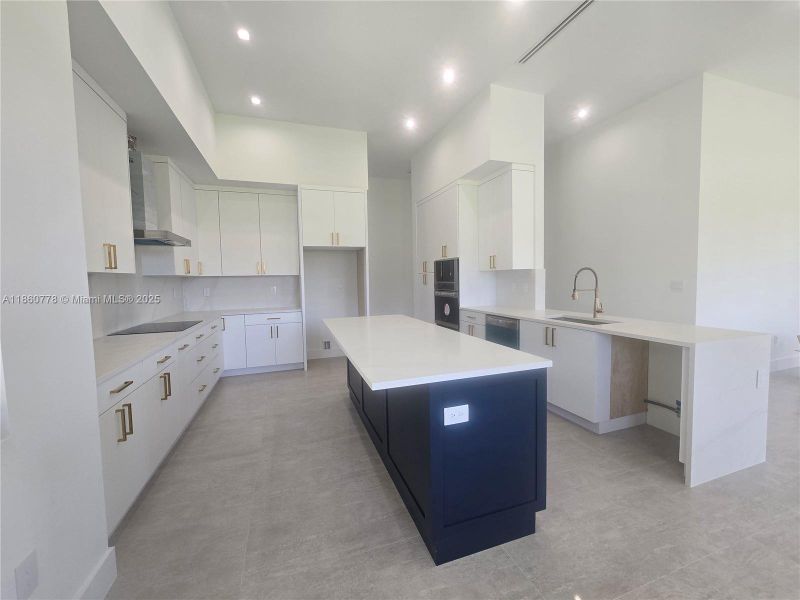 Furnished interior view inside a new home in , Homestead (Image 12).