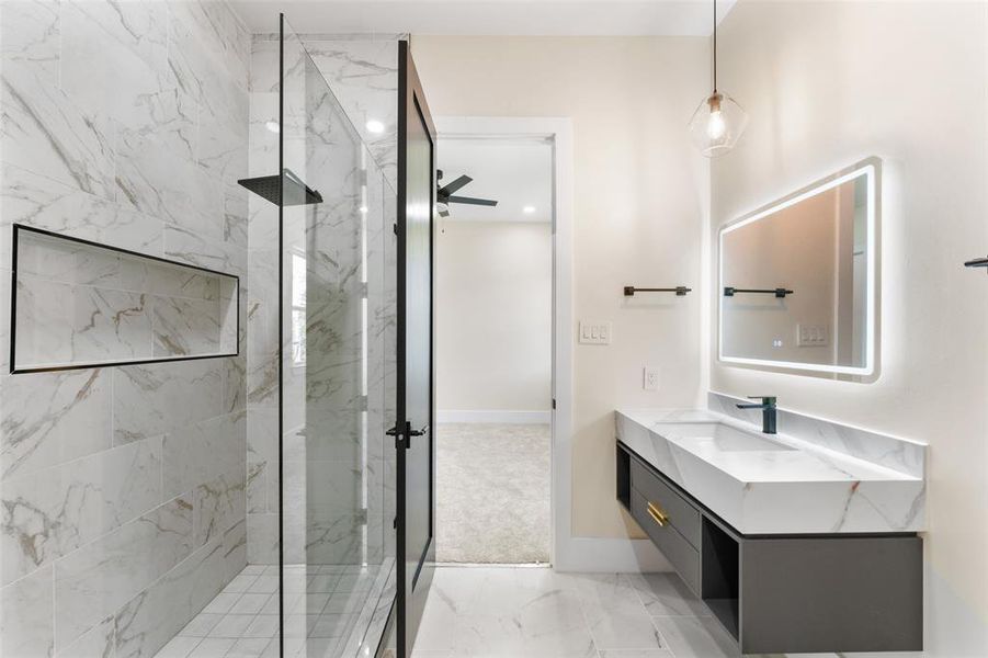 Furnished interior view inside a new home in , Dallas (Image 28). Furnished interior view inside a new home in , Dallas (Image 28).