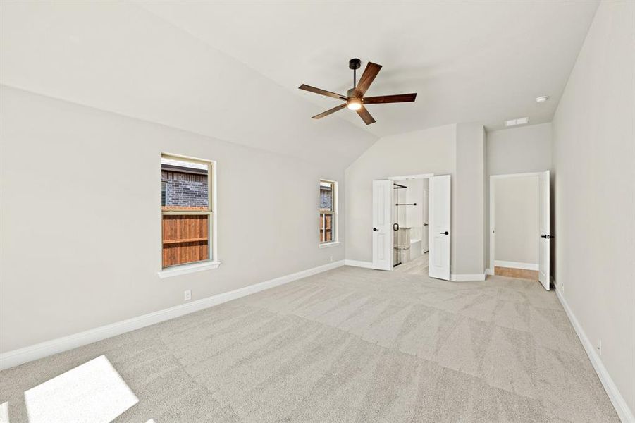 Spacious, unfurnished interior of a new home in The Oaks, Red Oak (Image 21).