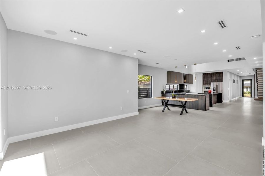 Image 33 of a home in .