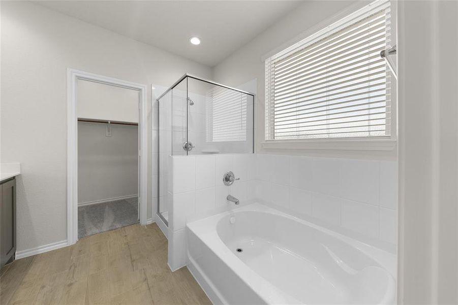 1652 Edgeway  Bath 3