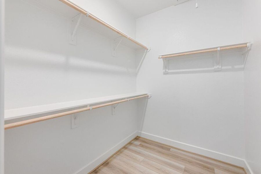 4638 Rustic Grove ~ Ready Now