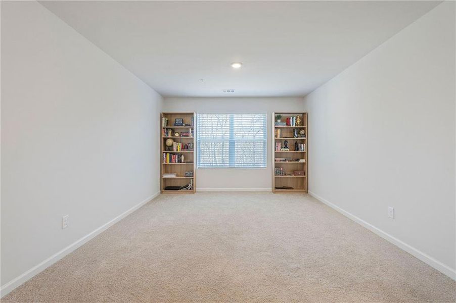 Spacious, unfurnished interior of a new home in , Fairburn (Image 20).