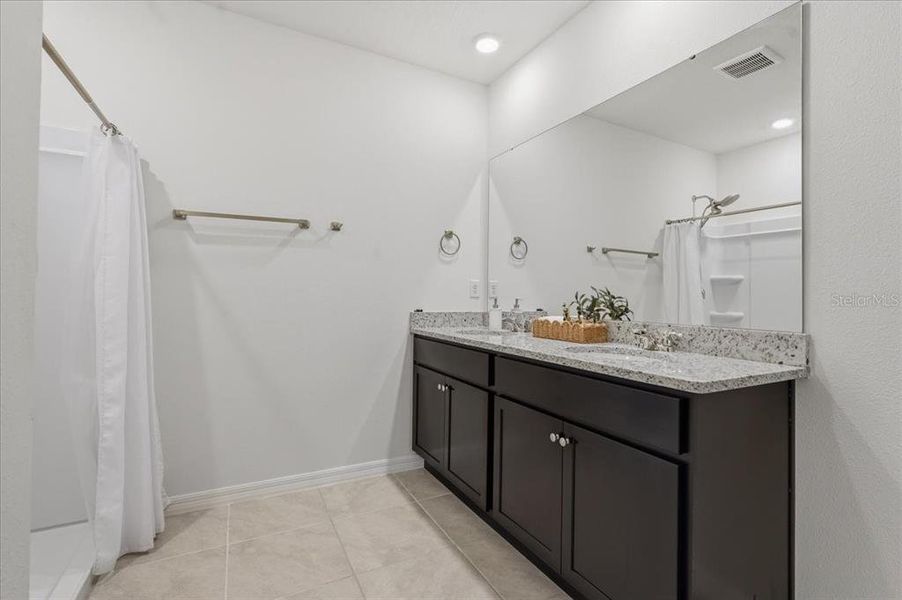 Furnished interior view inside a new home in Eden Hills, Lake Alfred (Image 33).
