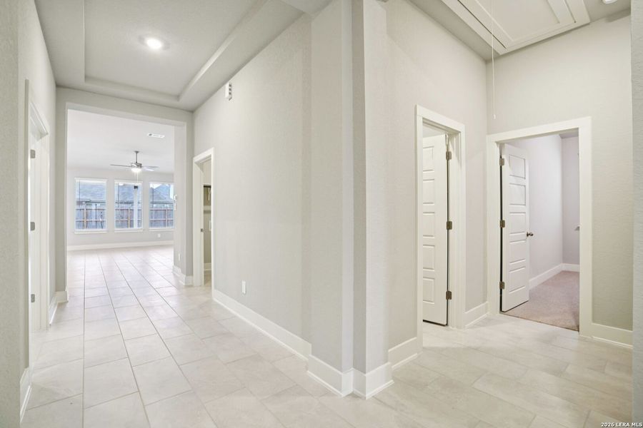 Spacious, unfurnished interior of a new home in Estancia Ranch - Classic Series, San Antonio (Image 40).