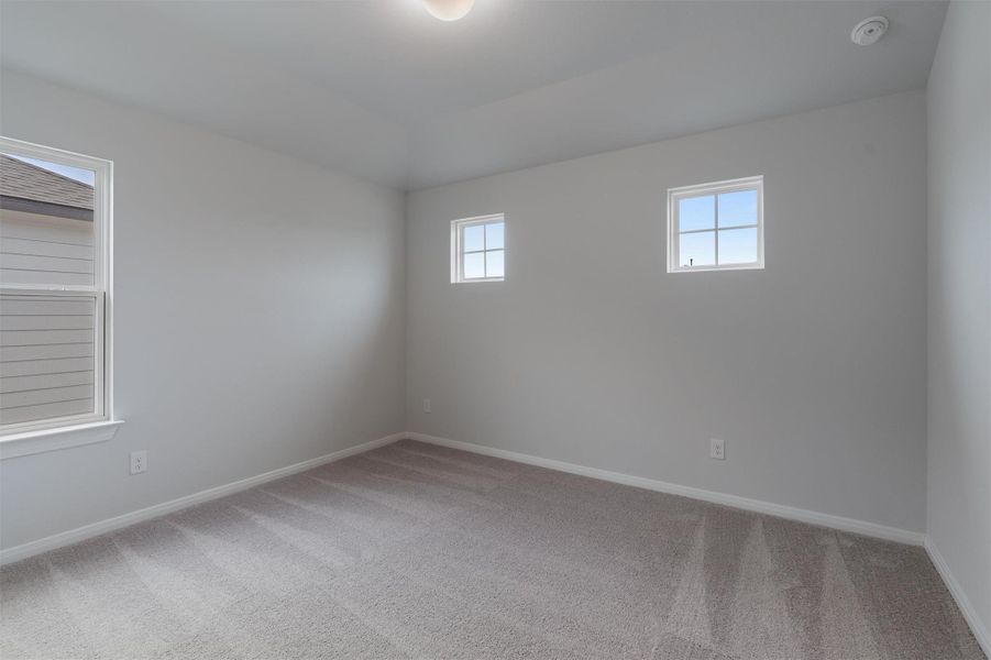 Spacious, unfurnished interior of a new home in Morningstar, Georgetown (Image 20).