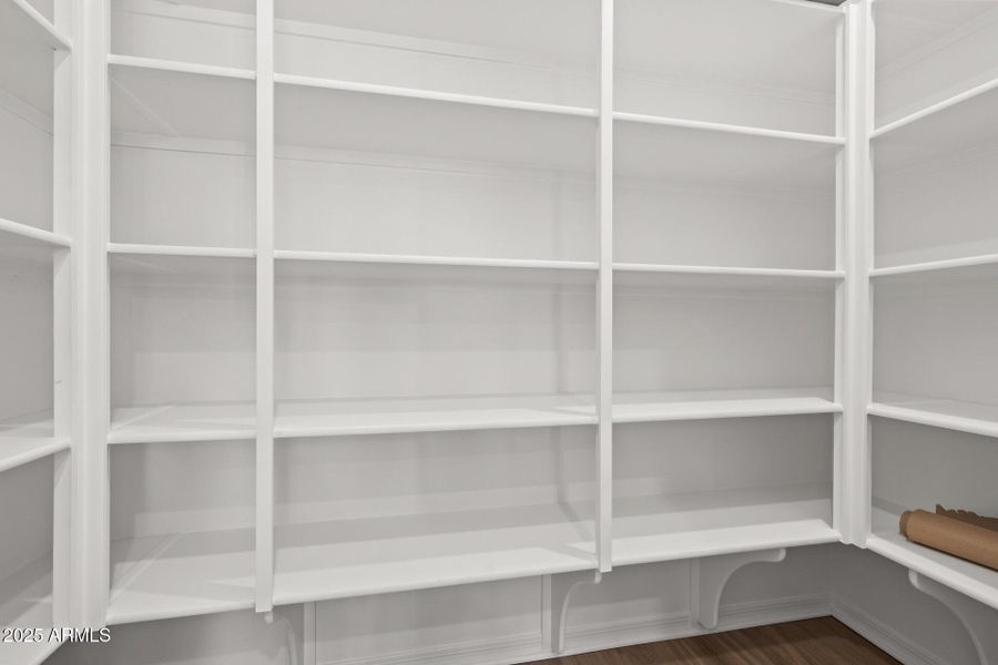 29)PANTRY
